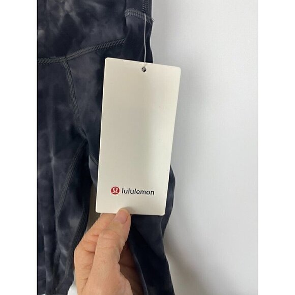 Lululemon Womens Align SHR Short 10" DDPG Sz 0 - Picture 4 of 11